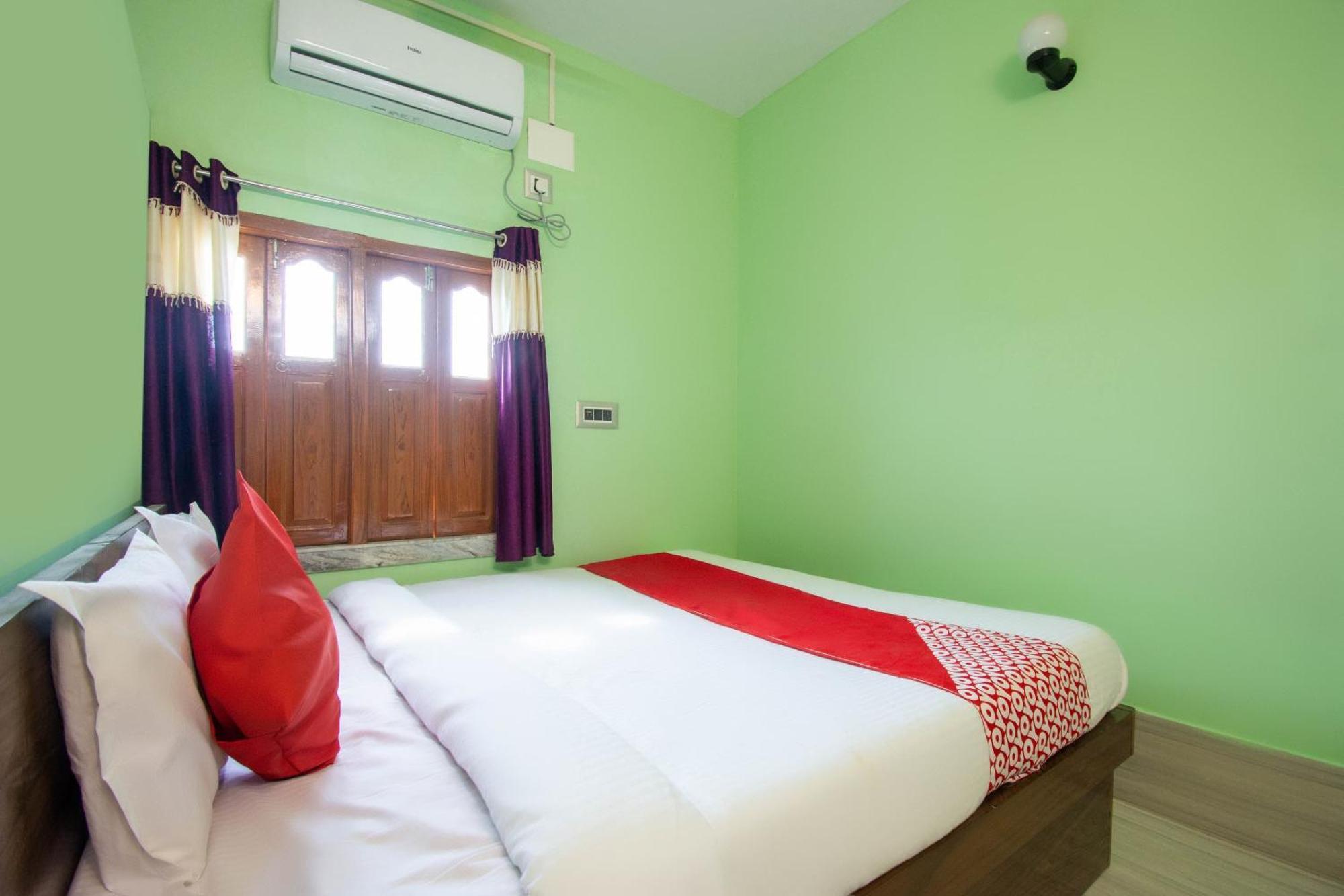 Hotel O Taj International Baharampur Екстериор снимка